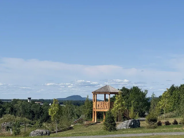 $575,000 | 213 Leo Lane, South Burlington, VT 05403