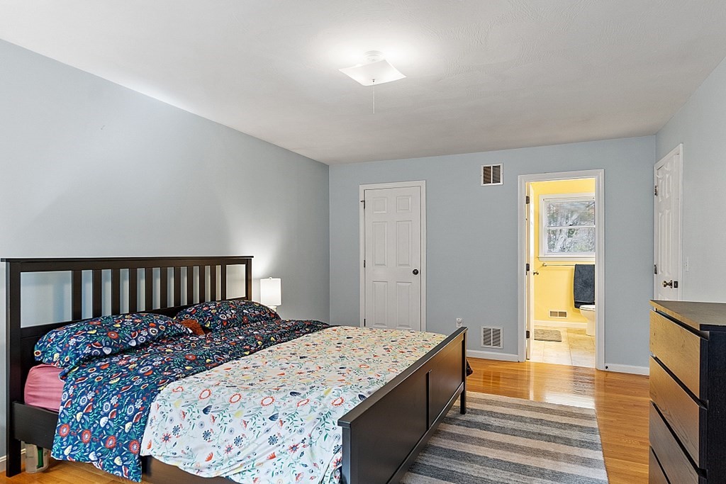 54 R Tenney Road Westford, MA 01886 - Photo 18 of 42
