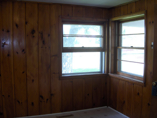 1712 Manchester Road South Beloit, IL 61080 - Photo 5 of 10 a view of an empty room with a window