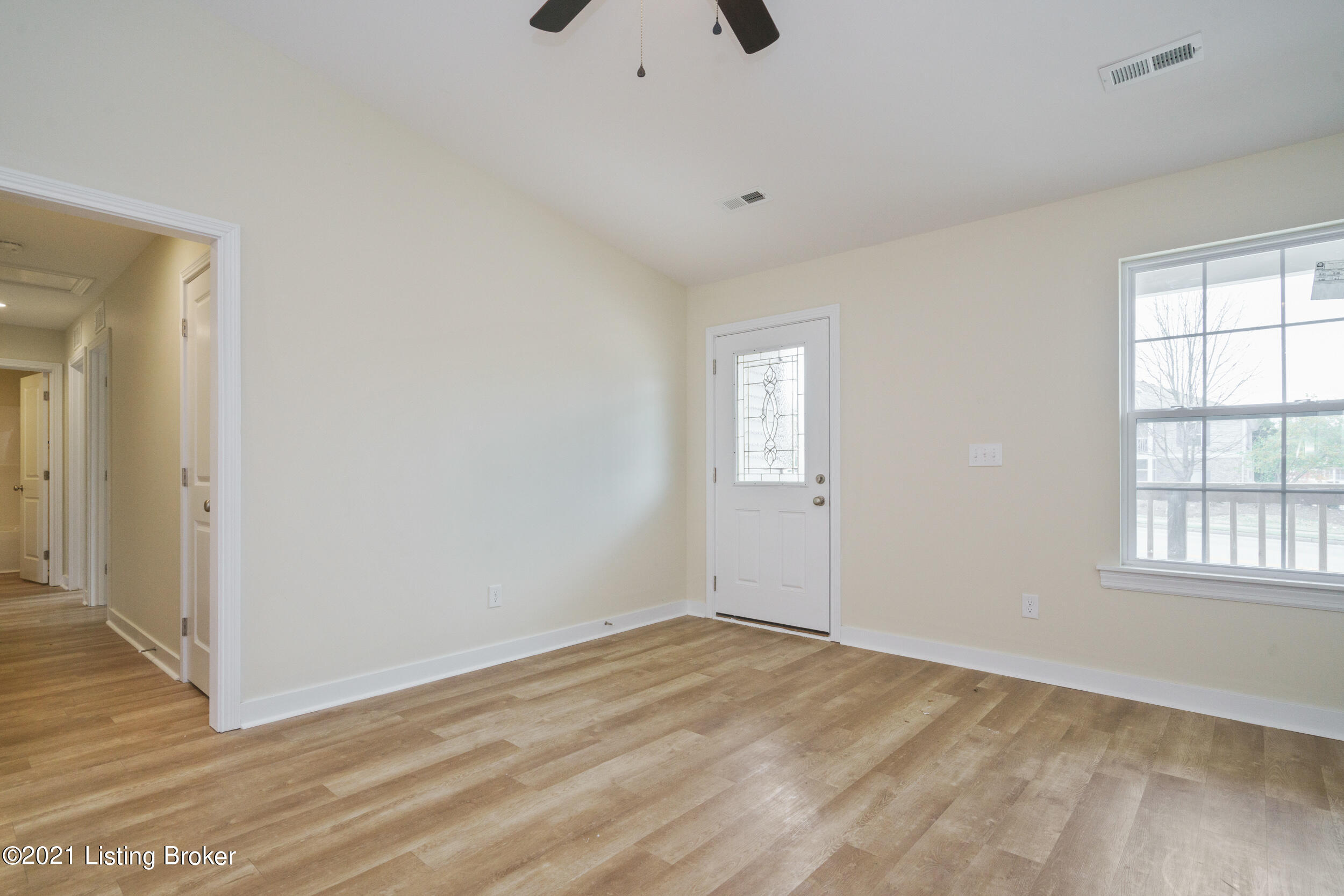 7009 Shepherdsville Road Louisville, KY 40219 - Photo 2 of 34 7009 Shephardsville Road-11