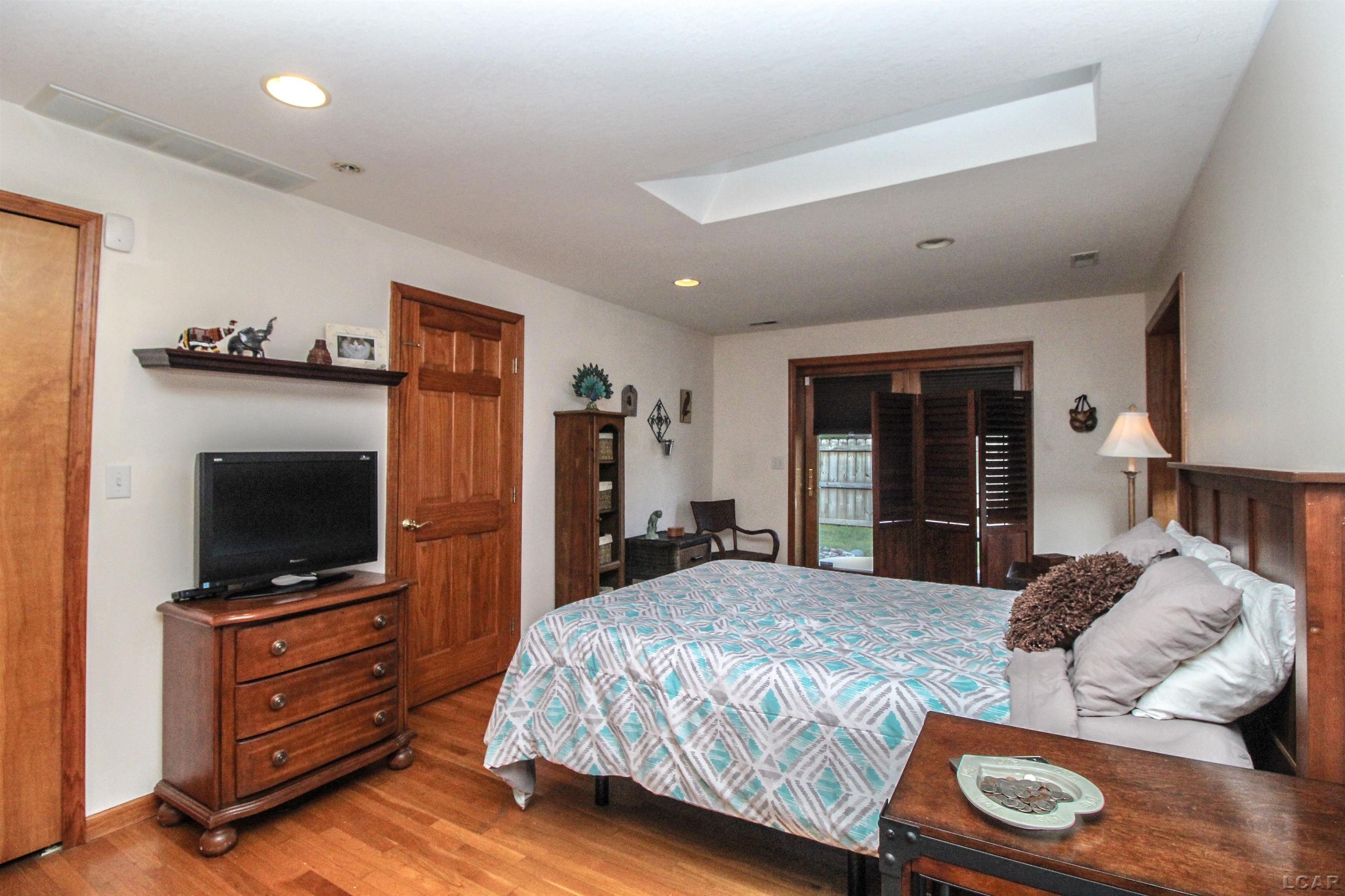 13468 Laplaisance Road Monroe, MI 48161 - Photo 16 of 38 MASTER BEDROOM