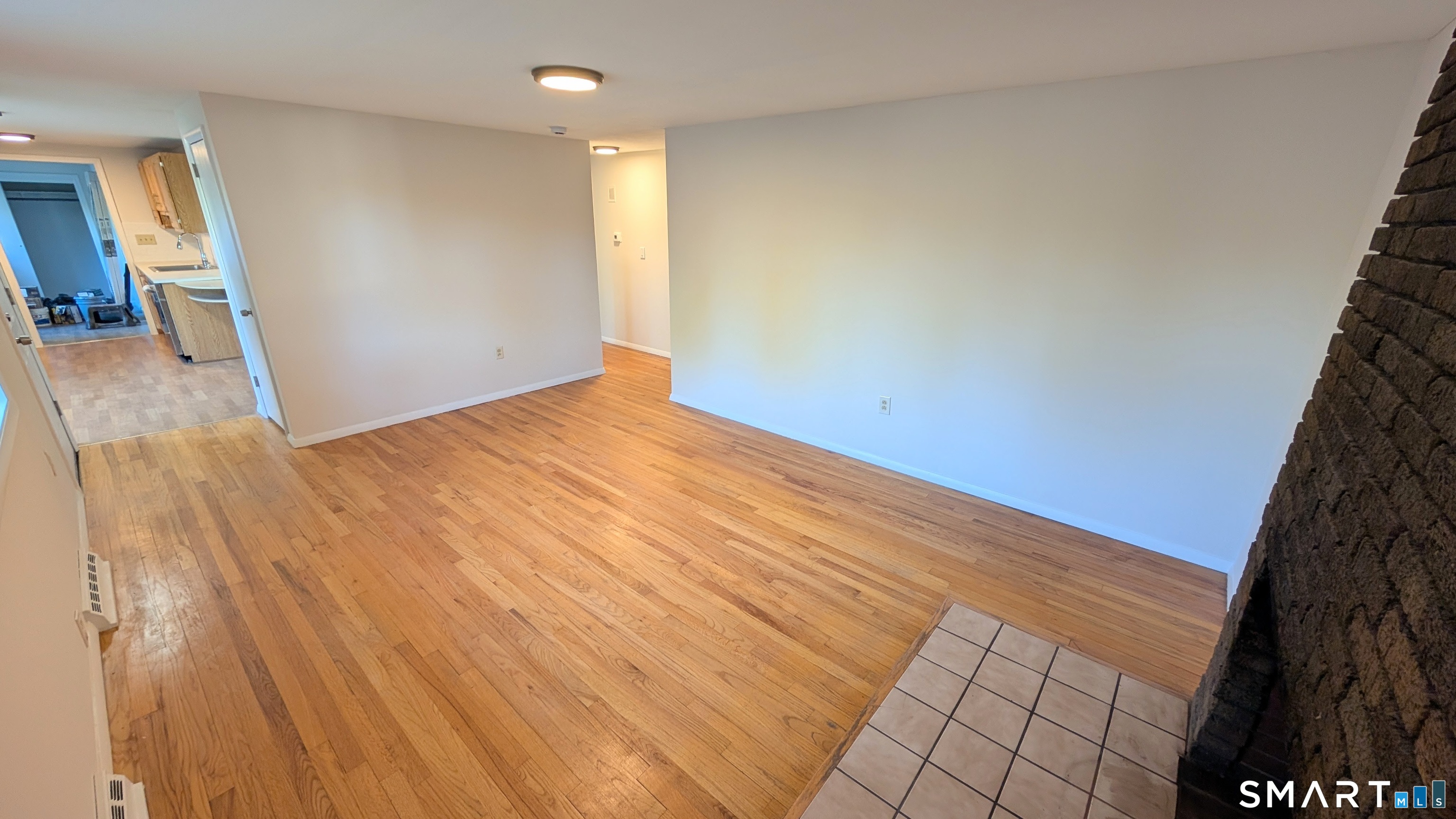 21 Rondy Lane East Hartford, CT 06108 - Photo 8 of 28