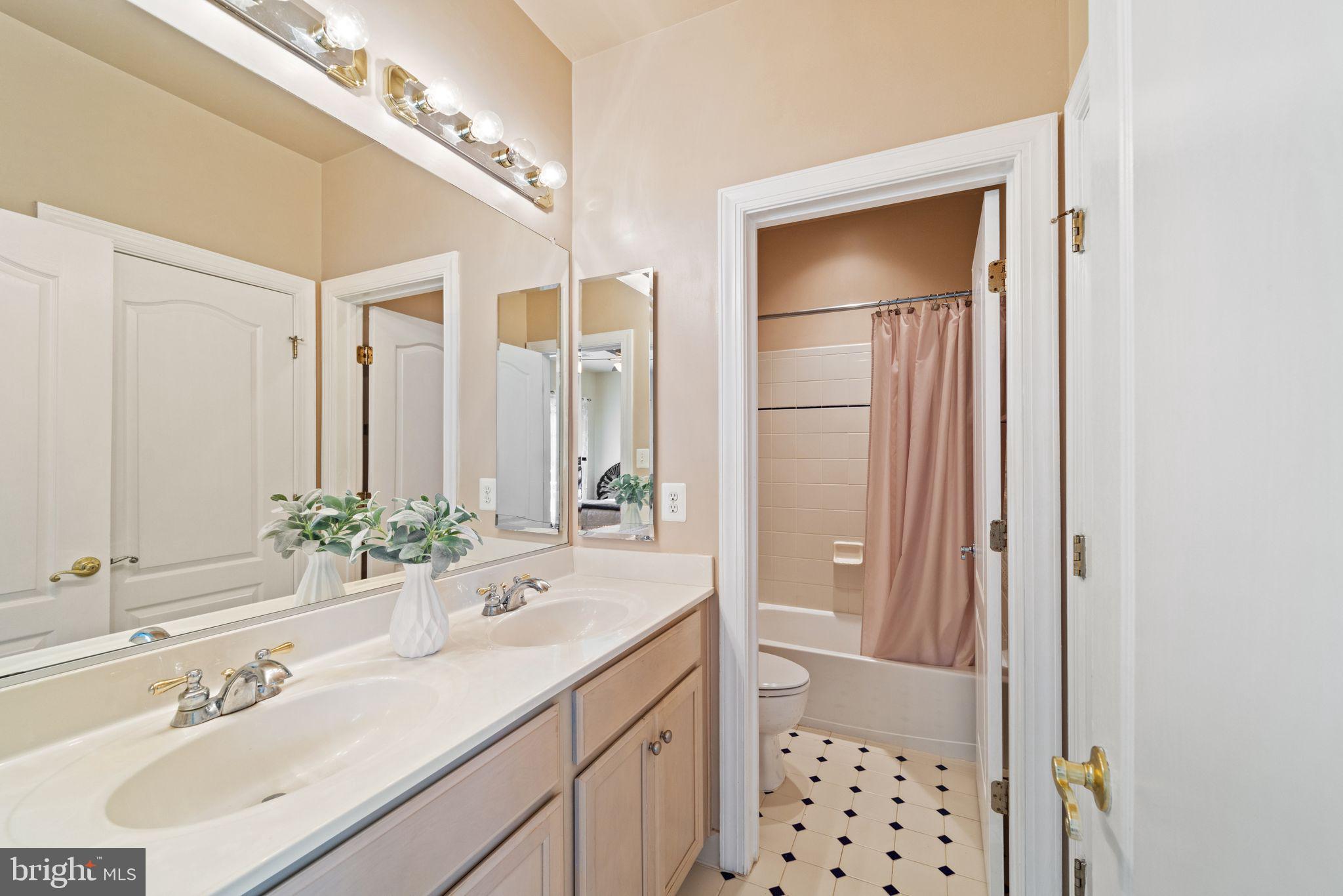 43393 Riverpoint Drive Leesburg, VA 20176 - Photo 50 of 87