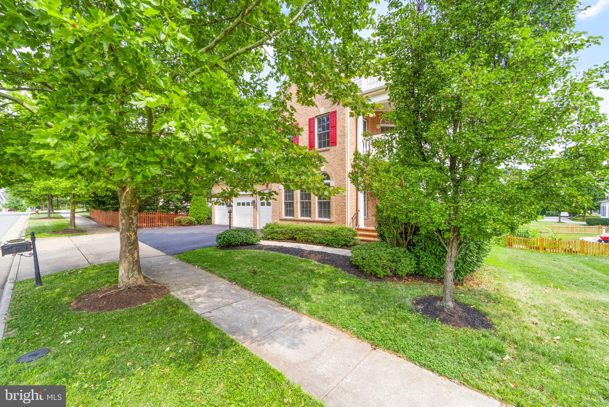 43393 Riverpoint Drive Leesburg, VA 20176 - Photo 6 of 87