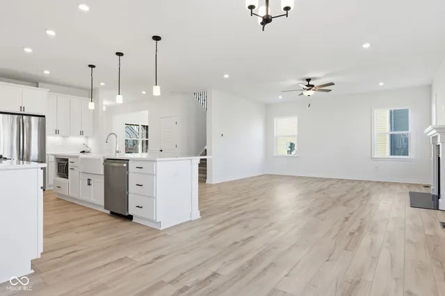 $644,000 | 6882 Linden Woods Drive, Avon, IN 46123