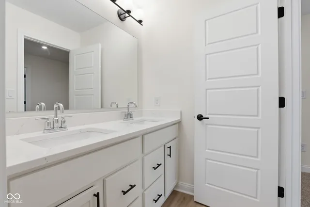 $644,000 | 6882 Linden Woods Drive, Avon, IN 46123