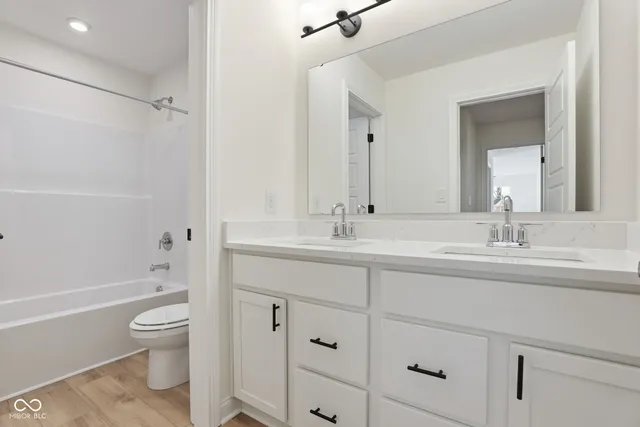 $675,000 | 6882 Linden Woods Drive, Avon, IN 46123