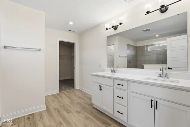 $644,000 | 6882 Linden Woods Drive, Avon, IN 46123