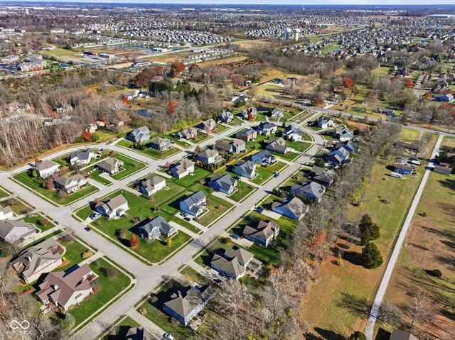 $644,000 | 6882 Linden Woods Drive, Avon, IN 46123