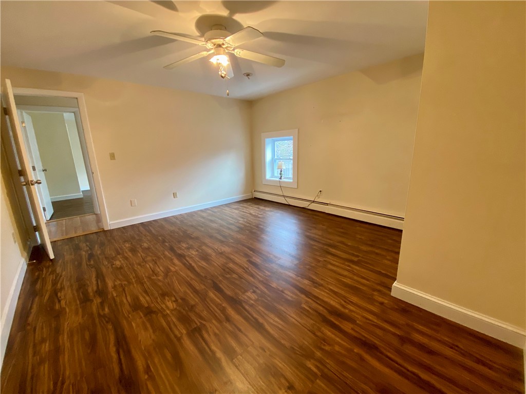 16 Clearview Avenue, Unit B Portsmouth, RI 02871 - Photo 3 of 14