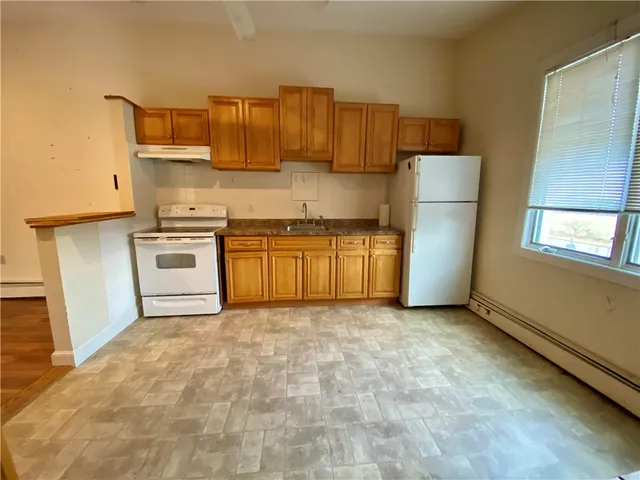 $2,500 | 16 Clearview Avenue, Unit B, Portsmouth, RI 02871