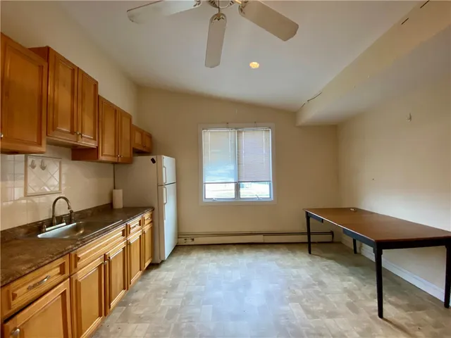 $2,500 | 16 Clearview Avenue, Unit B, Portsmouth, RI 02871