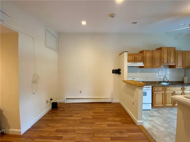 $2,500 | 16 Clearview Avenue, Unit B, Portsmouth, RI 02871