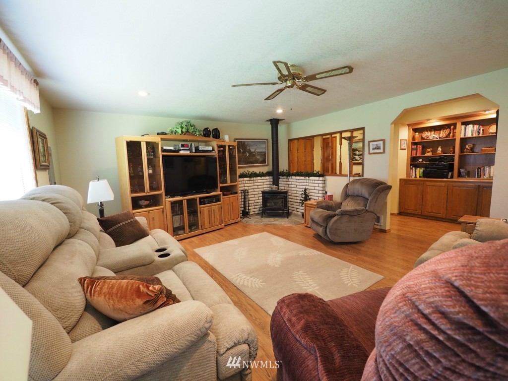 901 West Sequim Bay Road Sequim, WA 98382 - Photo 11 of 25