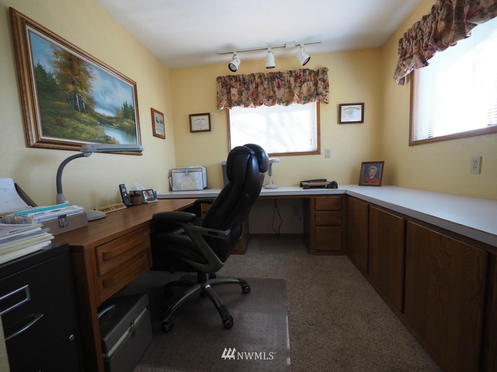 901 West Sequim Bay Road Sequim, WA 98382 - Photo 17 of 25
