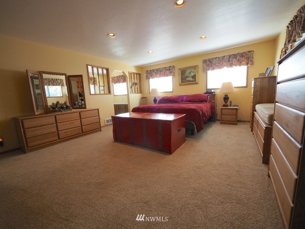 901 West Sequim Bay Road Sequim, WA 98382 - Photo 6 of 25