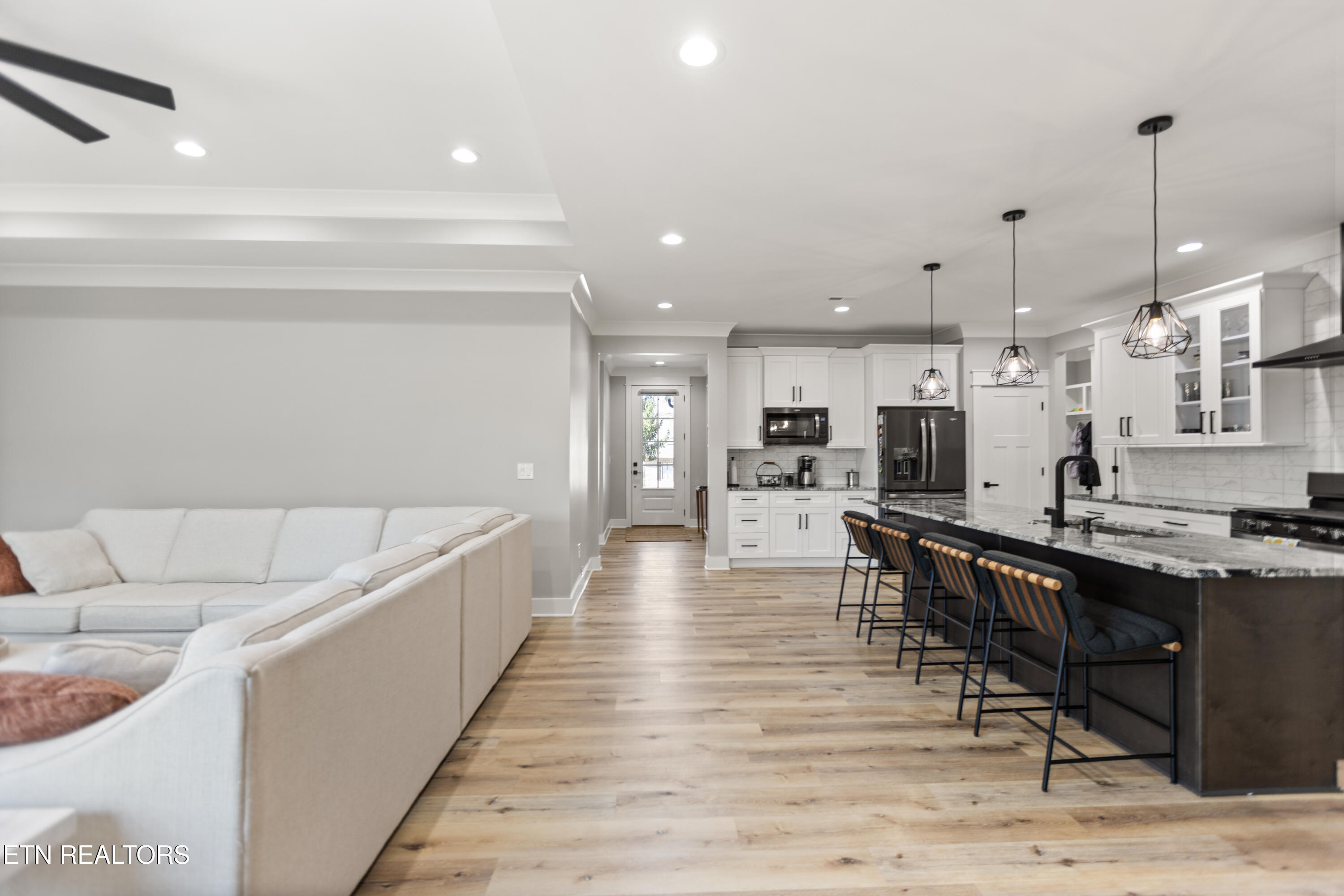 141 Daleyuhski Way Loudon, TN 37774 - Photo 12 of 37 4M6A8743