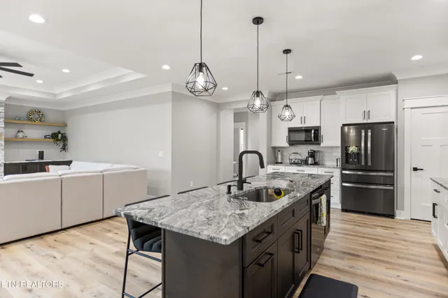 $634,900 | 141 Daleyuhski Way, Loudon, TN 37774