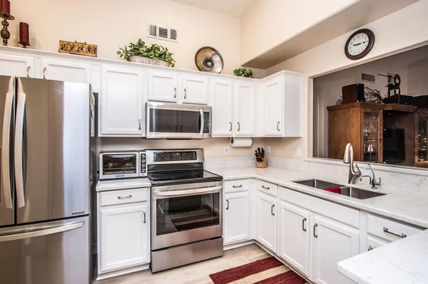 $2,200 | 151 West Jasper Drive, Gilbert, AZ 85233