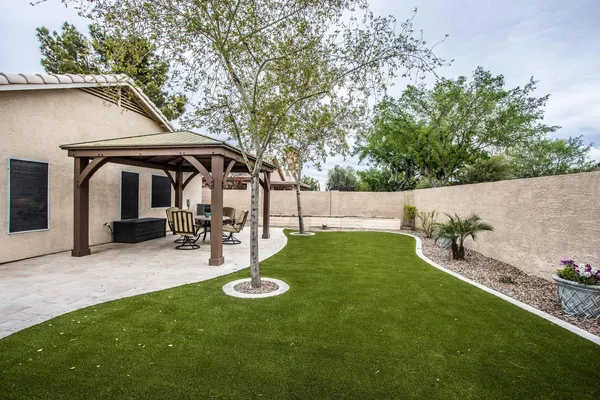 $2,200 | 151 West Jasper Drive, Gilbert, AZ 85233