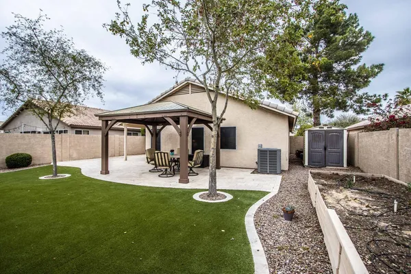$2,200 | 151 West Jasper Drive, Gilbert, AZ 85233