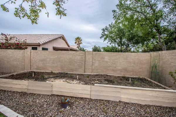 $2,200 | 151 West Jasper Drive, Gilbert, AZ 85233