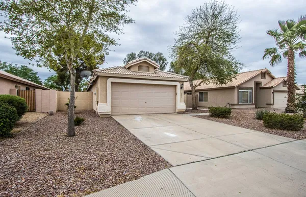 $2,200 | 151 West Jasper Drive, Gilbert, AZ 85233