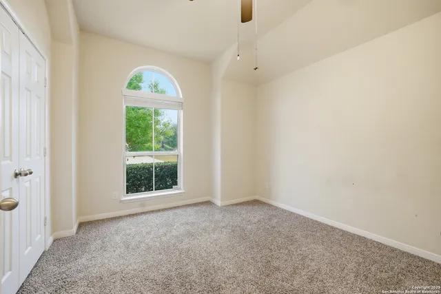 $2,250 | 8822 Palmetto Park, Converse, TX 78109