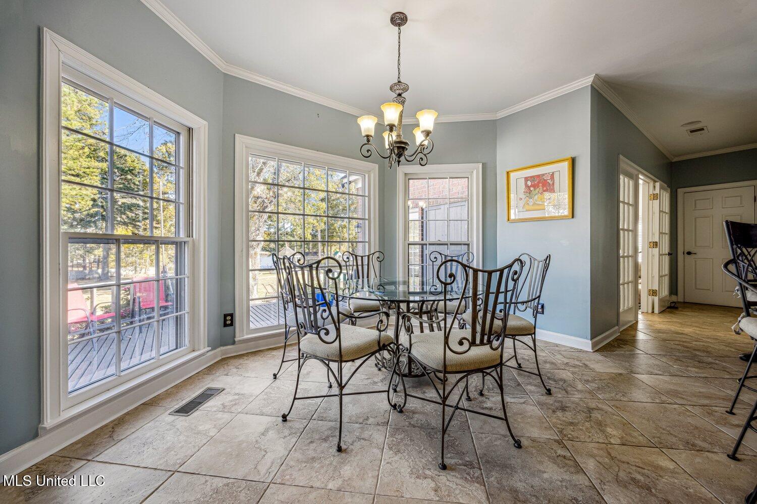 8280 Germantown Road Olive Branch, MS 38654 - Photo 11 of 31 21-2650831ah-8280 Germantown Rd