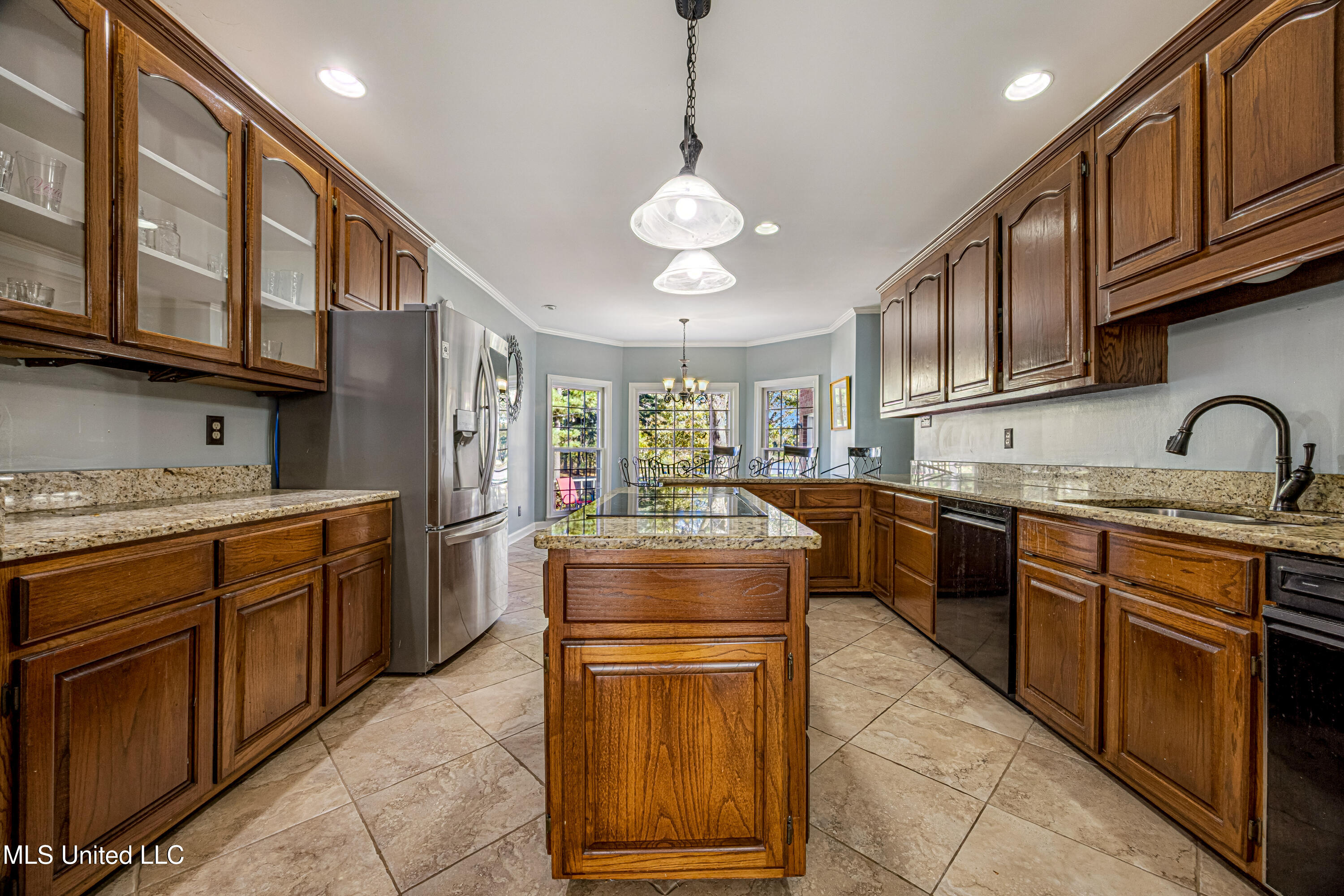 8280 Germantown Road Olive Branch, MS 38654 - Photo 9 of 31 21-20-2650831ah-8280 Germantown Rd