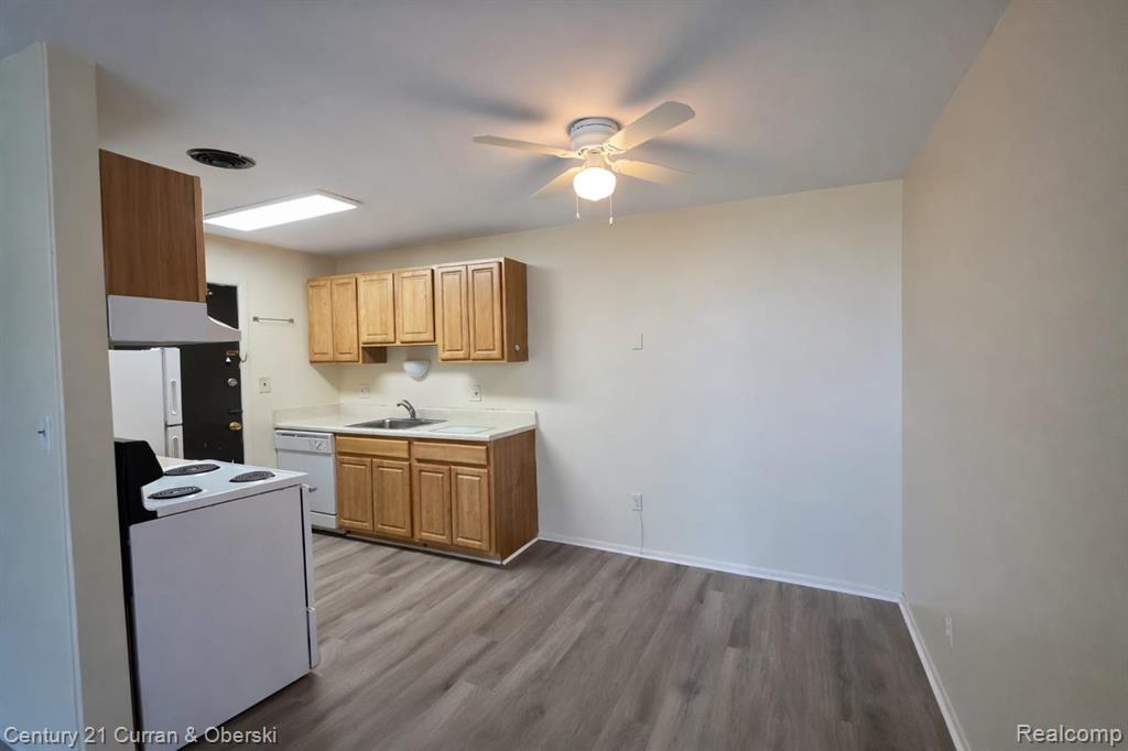 6015 Southfield Road, Unit 8 Detroit, MI 48228 - Photo 8 of 13