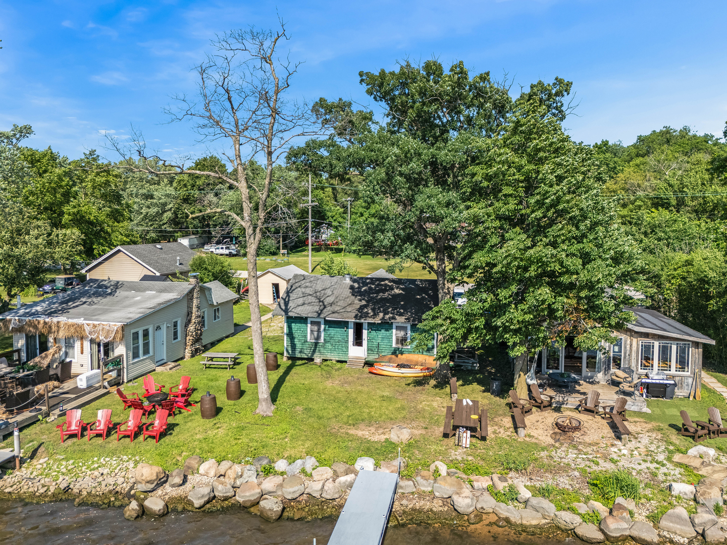 5-n092 Grove Avenue St. Charles, IL 60174 - Photo 6 of 20 a view of a house with yard and sitting area