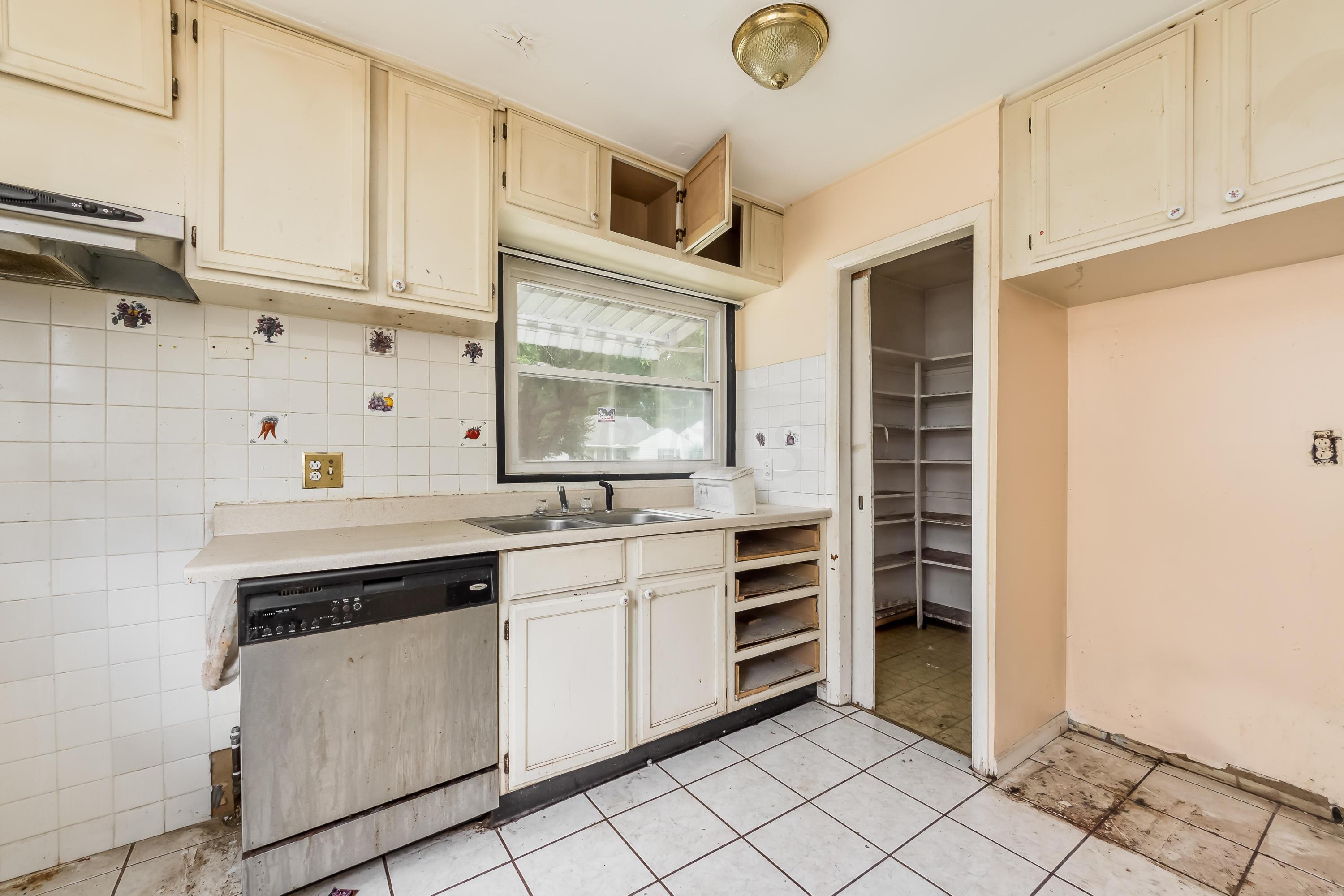 1236 Country Club Road Columbus, OH 43227 - Photo 9 of 29 Gallery Image 9
