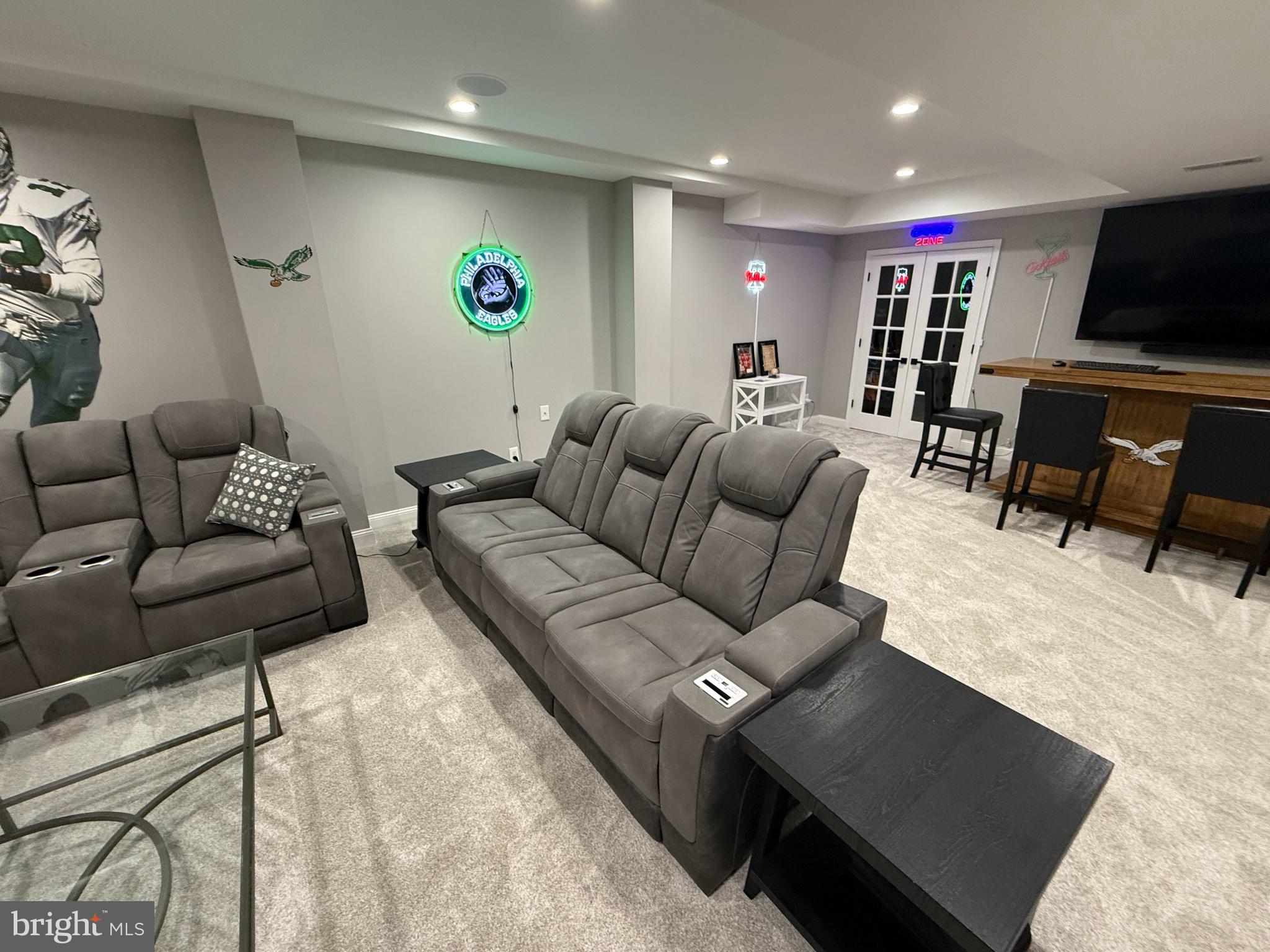 239 Heather Ridge Circle West Chester, PA 19382 - Photo 30 of 54 a living room with furniture