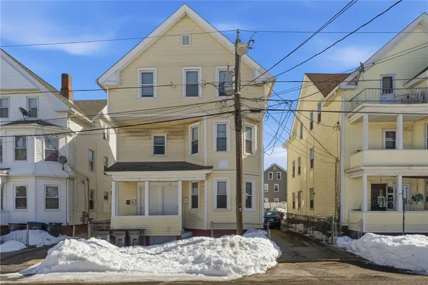 $2,100 | 18 Geneva Street, Providence, RI 02908