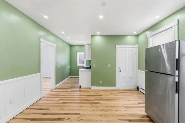 $2,100 | 18 Geneva Street, Providence, RI 02908