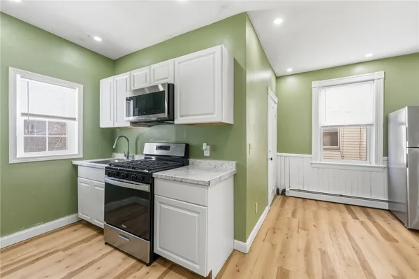 $2,100 | 18 Geneva Street, Providence, RI 02908