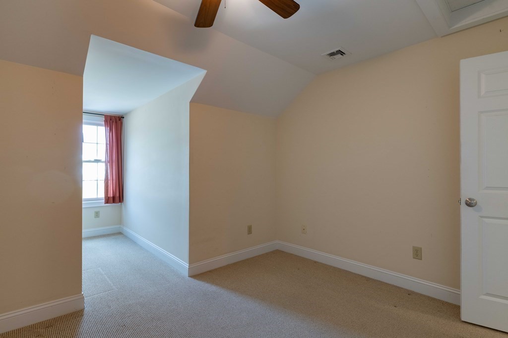 359 Main Street, Unit 15A Easthampton, MA 01027 - Photo 20 of 24 an empty room with windows