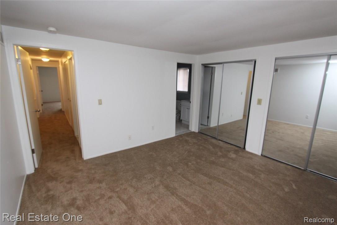 3856 Raintree Drive Troy, MI 48083 - Photo 12 of 21 r10.jpg