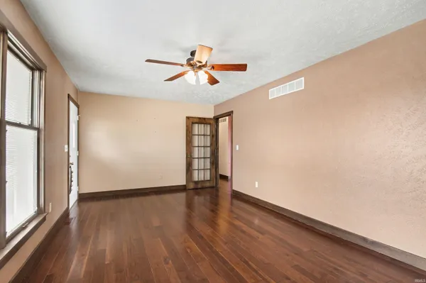 $255,000 | 283 Meadowlark Lane, Bremen, IN 46506