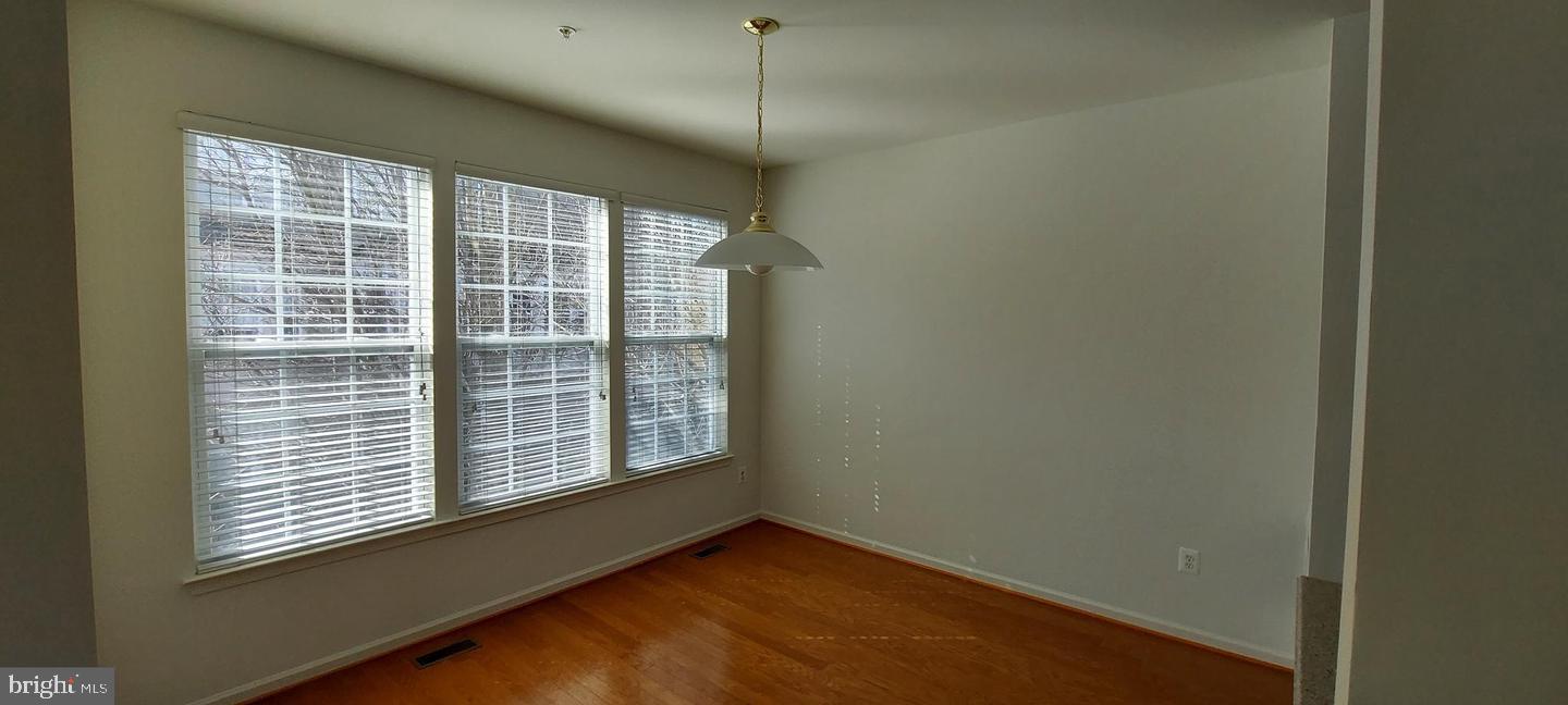 7112 Silverleaf Oak Road, Unit 169 Elkridge, MD 21075 - Photo 11 of 27