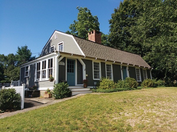 236 Goldthwaite Road Northbridge, MA 01588 - Photo 1 of 23