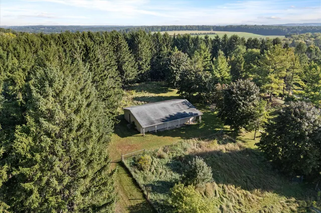 $1,189,000 | W6679 Red Fox Run, Plymouth, WI 53073