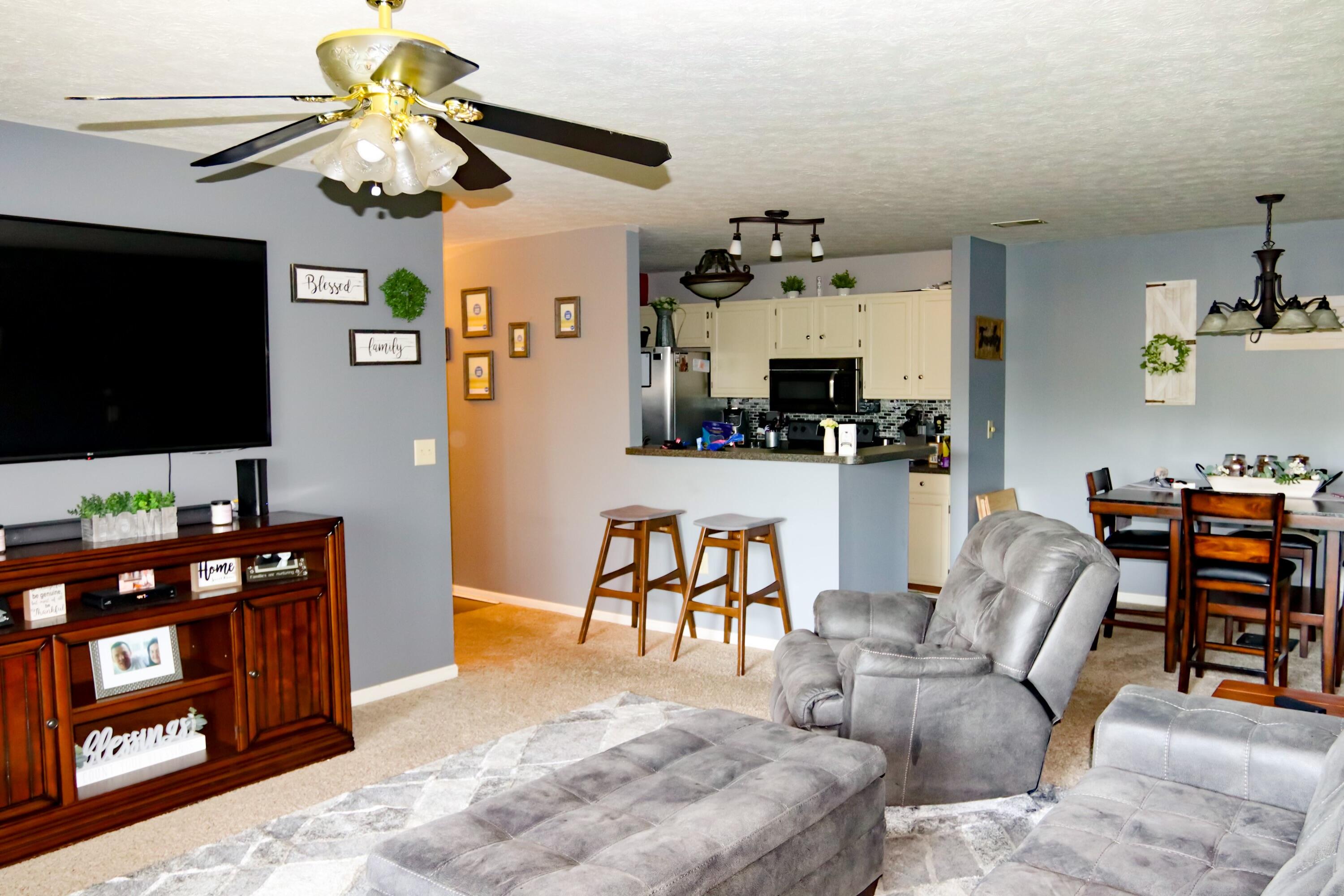 330 Timber Ridge Drive, Unit 2 Wilder, KY 41071 - Photo 5 of 13 Gallery Image 5