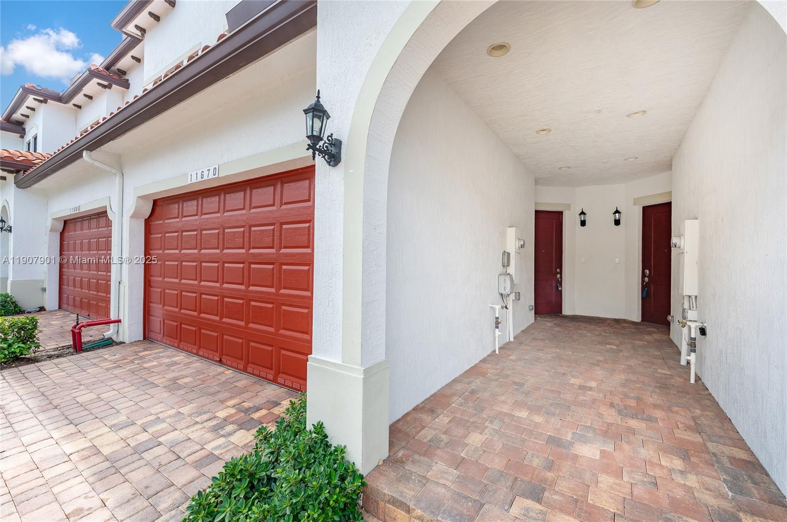 11670 Southwest 13th Lane, Unit 11670 Pembroke Pines, FL 33025 - Photo 3 of 38 a view of entryway