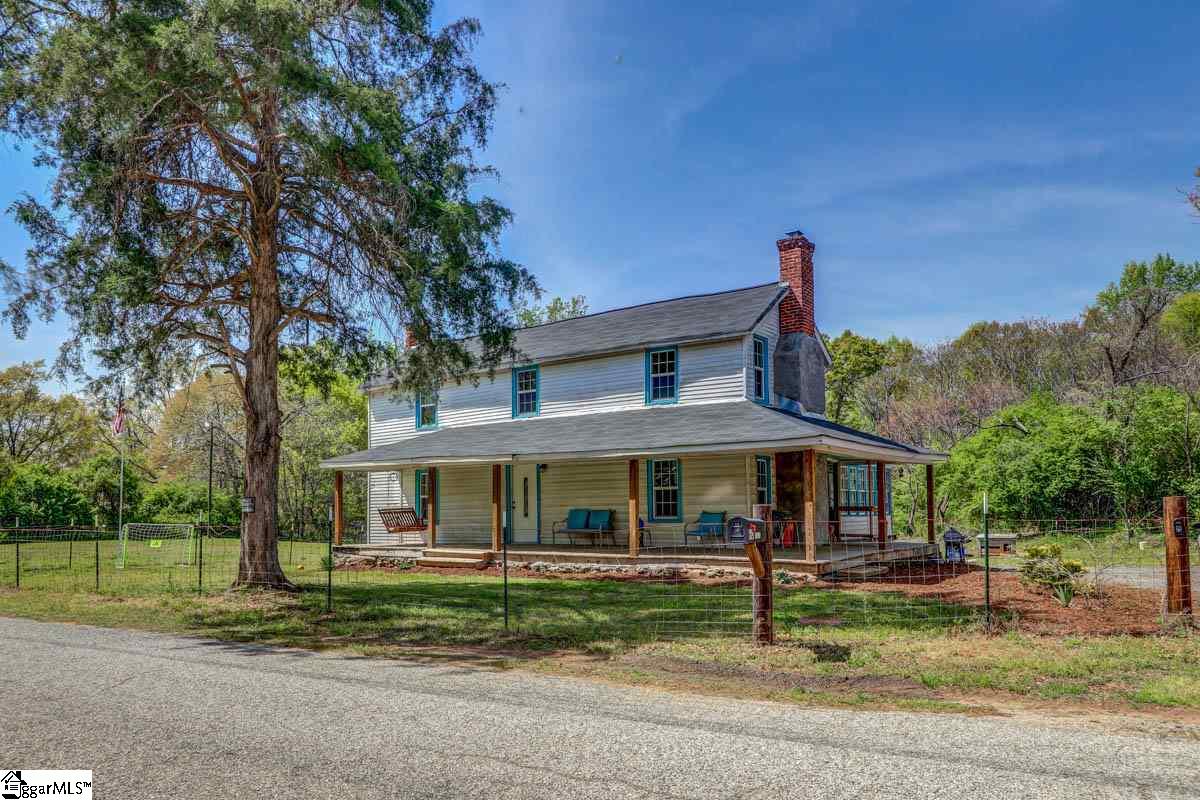 60 Hellams Road Gray Court, SC 29645 - Photo 1 of 21