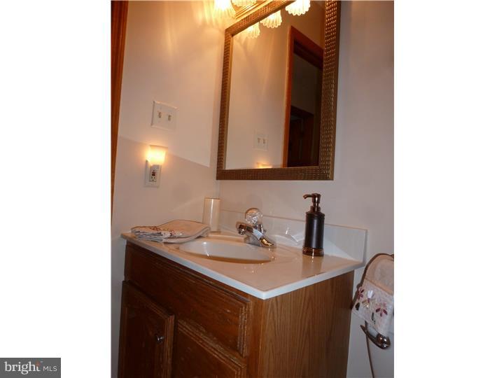 601 Johnson Road Sicklerville, NJ 08081 - Photo 15 of 24 Bathroom