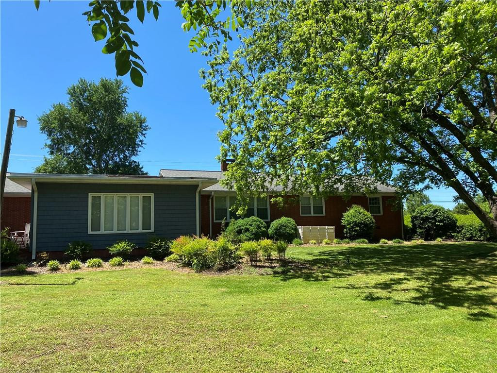 3014 Boywood Road Graham, NC 27253 - Photo 2 of 33 Gallery Image 2