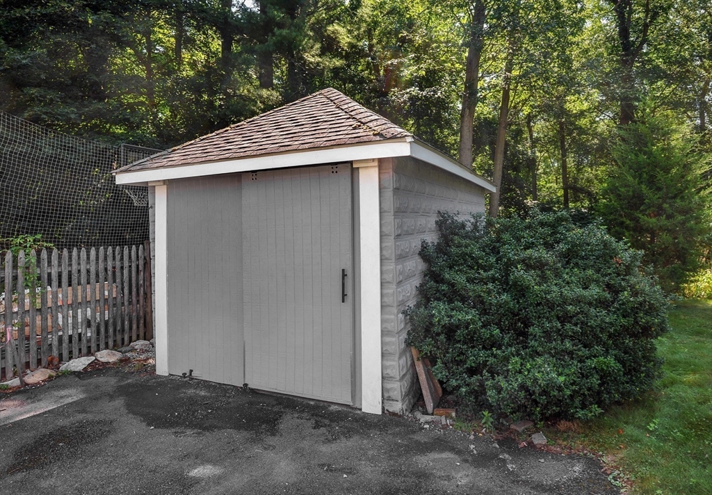 66 Ferncroft Road Milton, MA 02186 - Photo 20 of 28 Gallery Image 20
