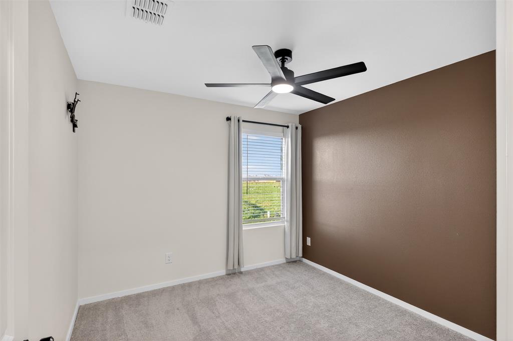 6201 Tilden Avenue Pilot Point, TX 76258 - Photo 13 of 29